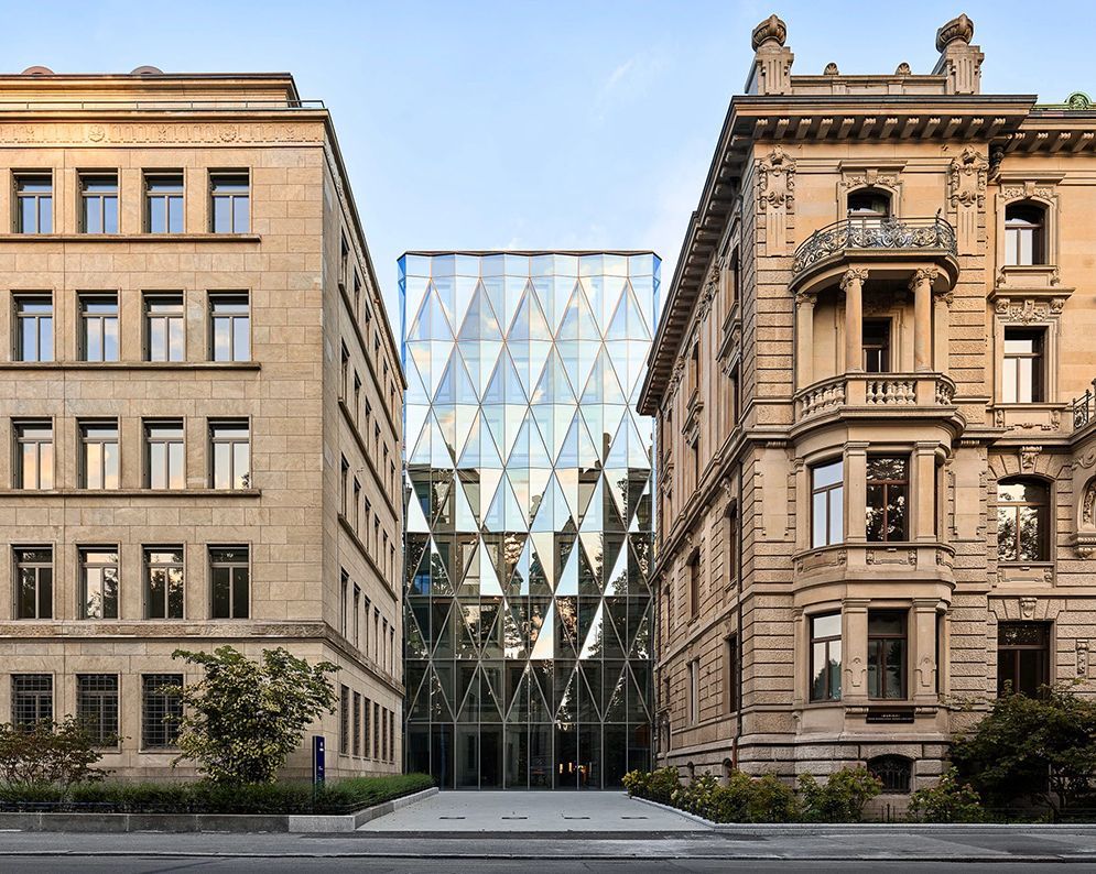 Gebäudekomplexes der Zürich Versicherung