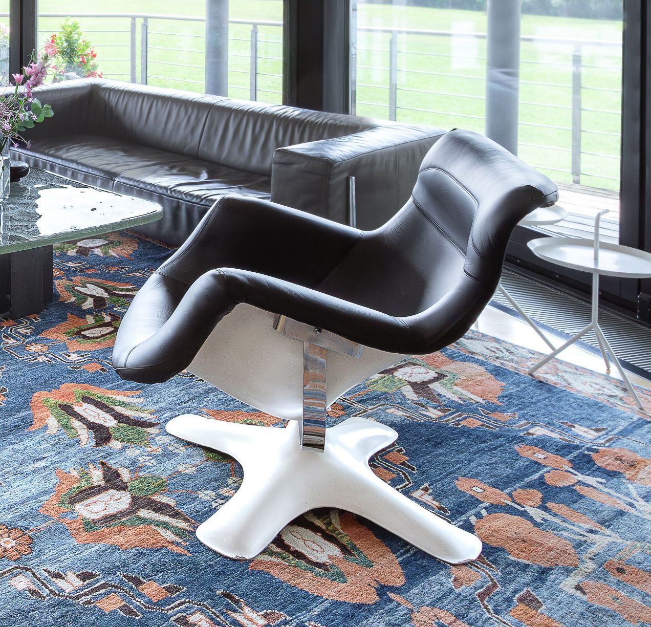 Artek Karuselli Lounge Chair Exemplaire révisé du fauteuil tournant Karuselli Lounge