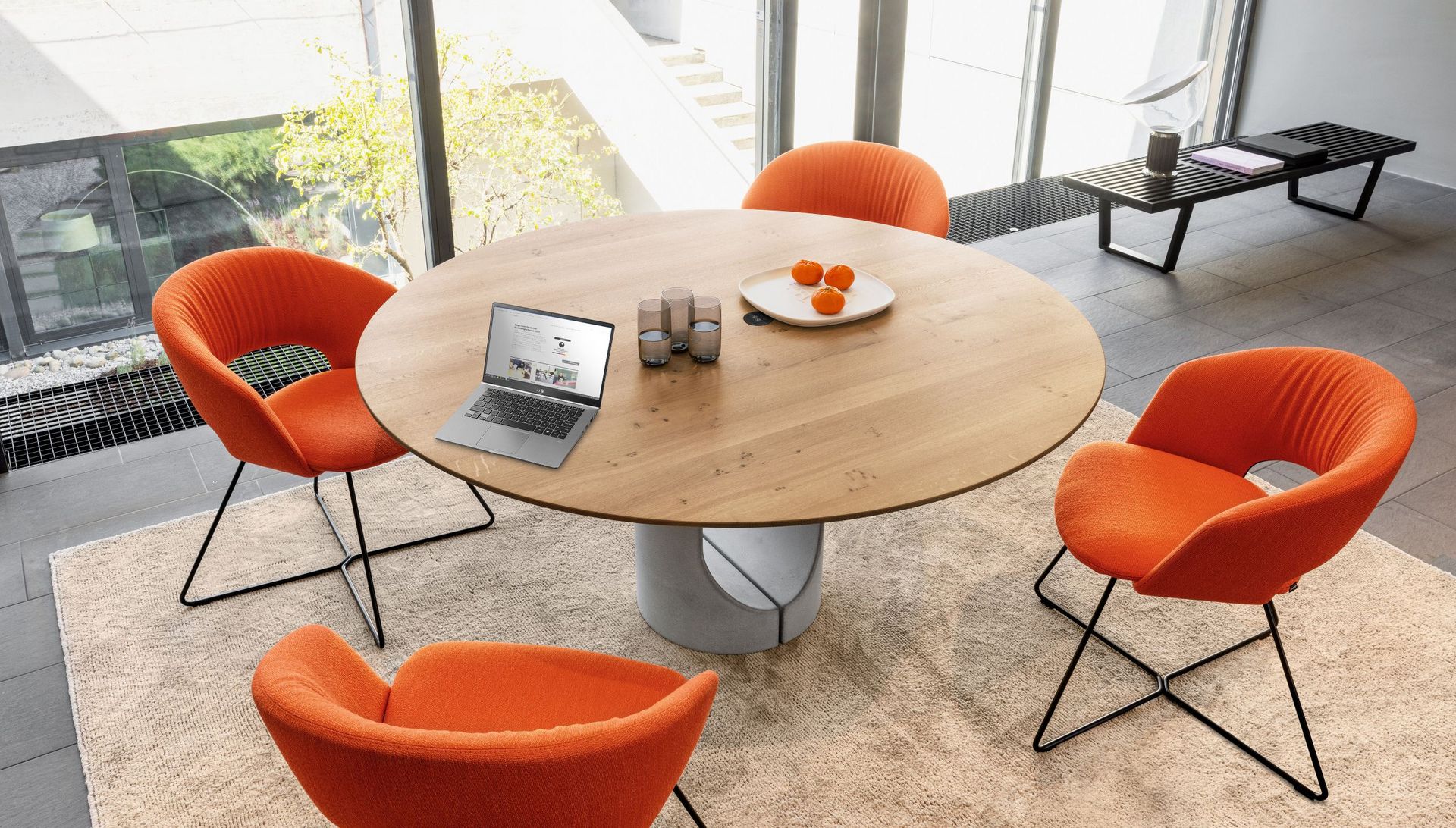 Table Udina Work