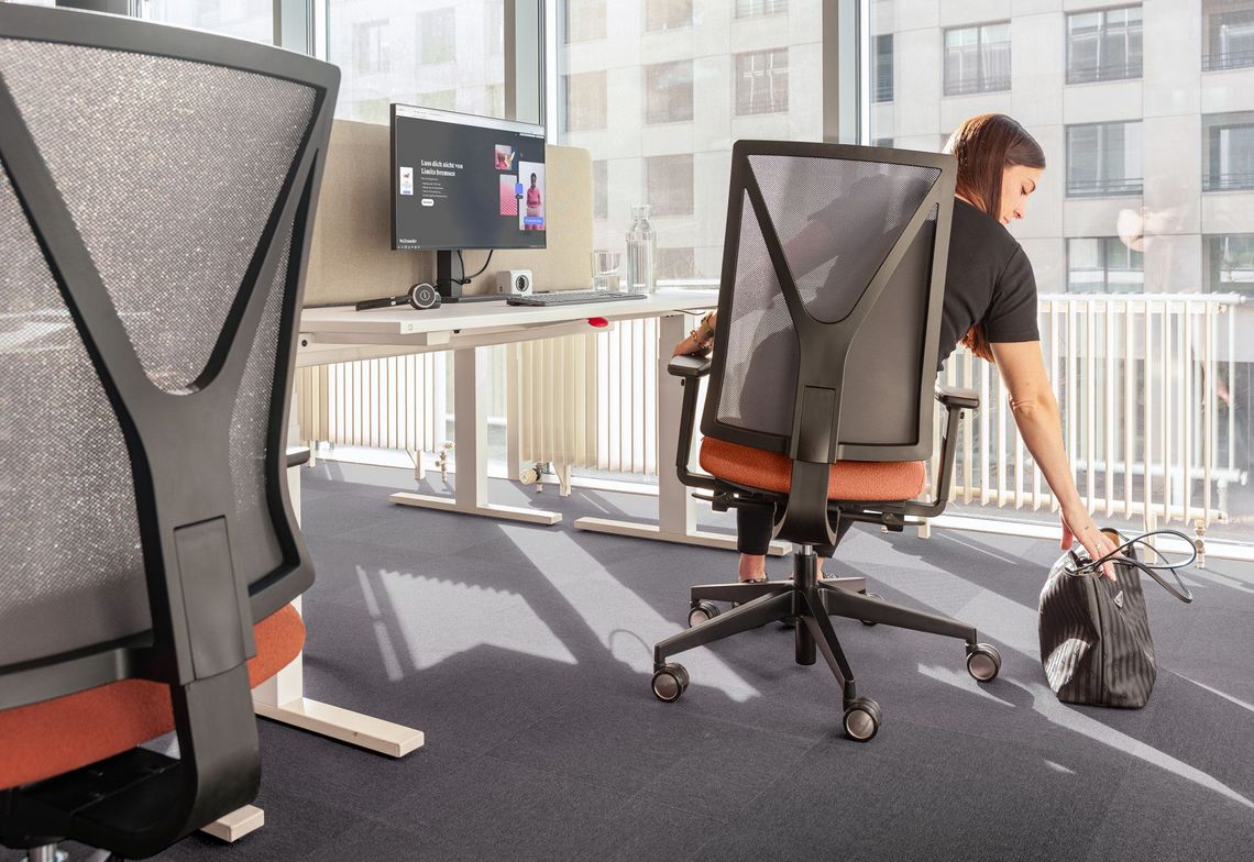 Dreidimensionale Beweglichkeit des Sitzes von Bürostuhl Yanos 3D