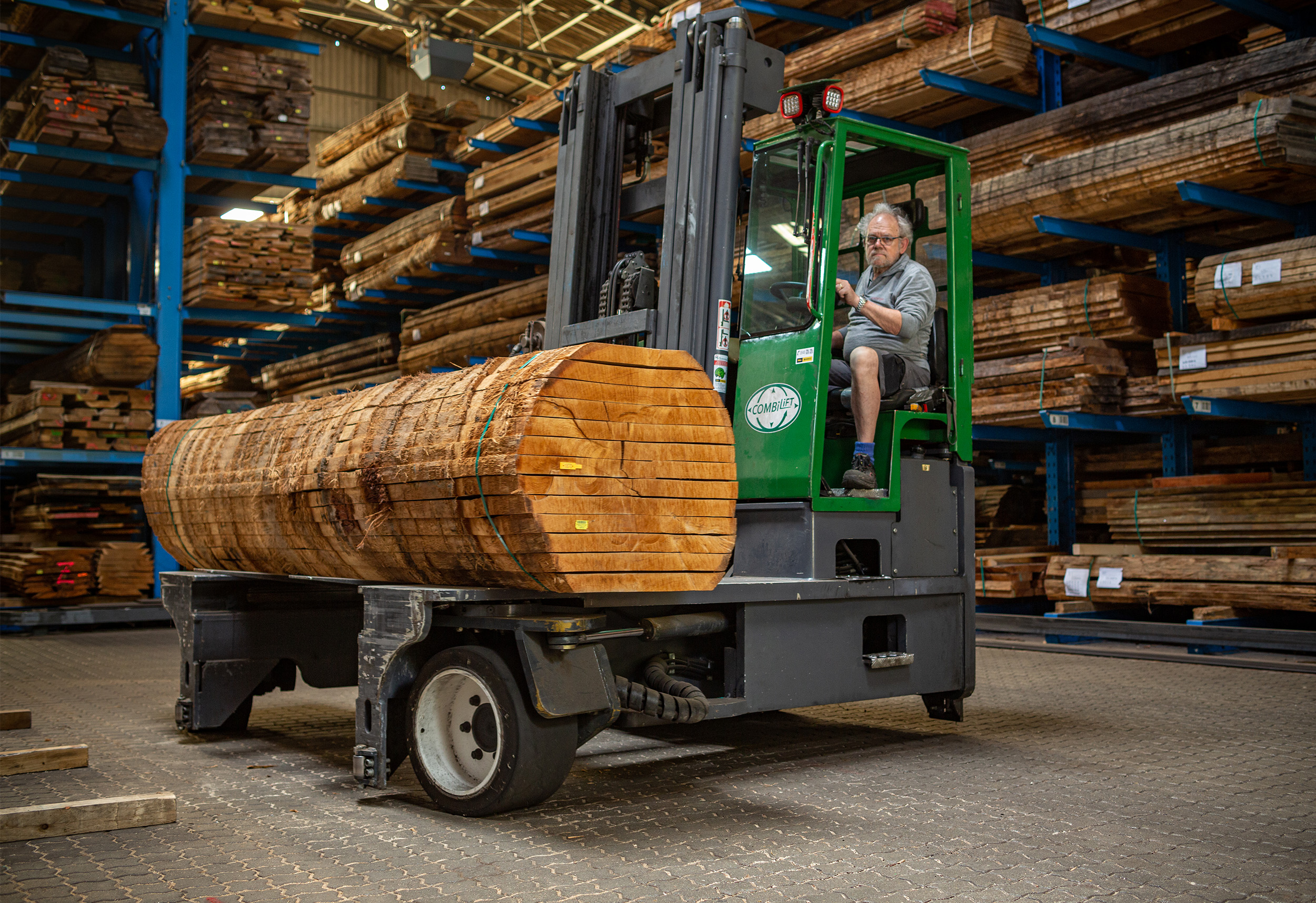 Unser Massivholz Holzlager